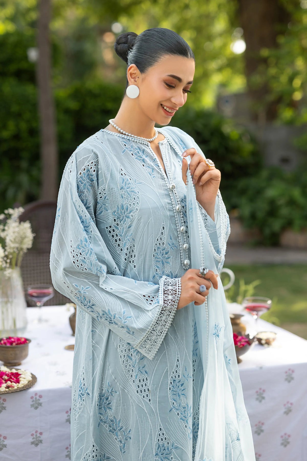 Bareeze Embroidered Lawn 3pc with Embroidered Crinkle Chiffon dupatta- BS2294