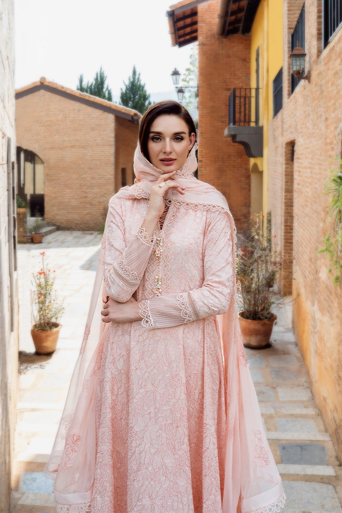 Bareeze Embroidered Lawn 3pc with Embroidered Crinkle Chiffon Dupatta- BS2031