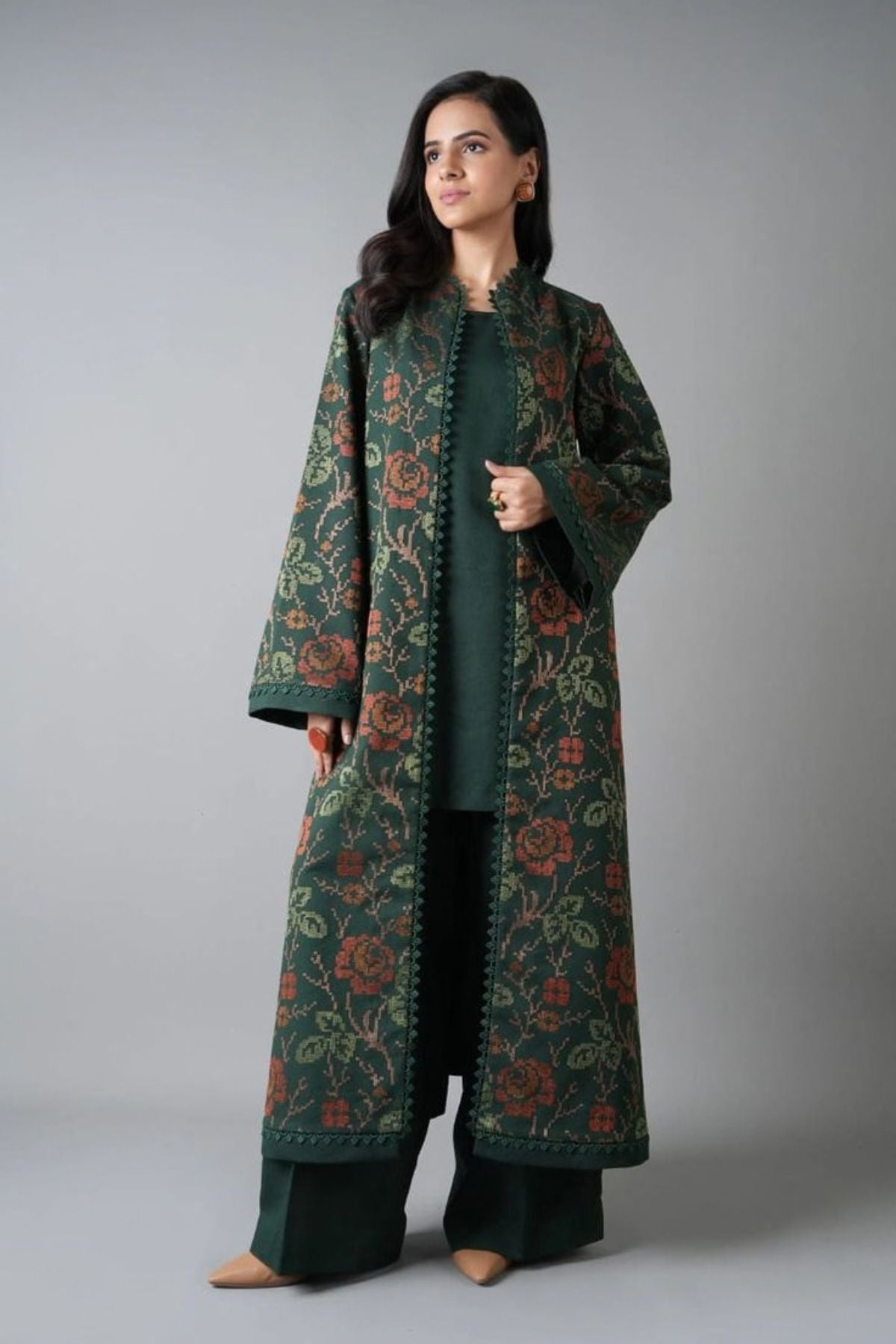 Bareeze 3PC Embroidered Karandi Suit with Embroidered Karandi Shwal - BS2320