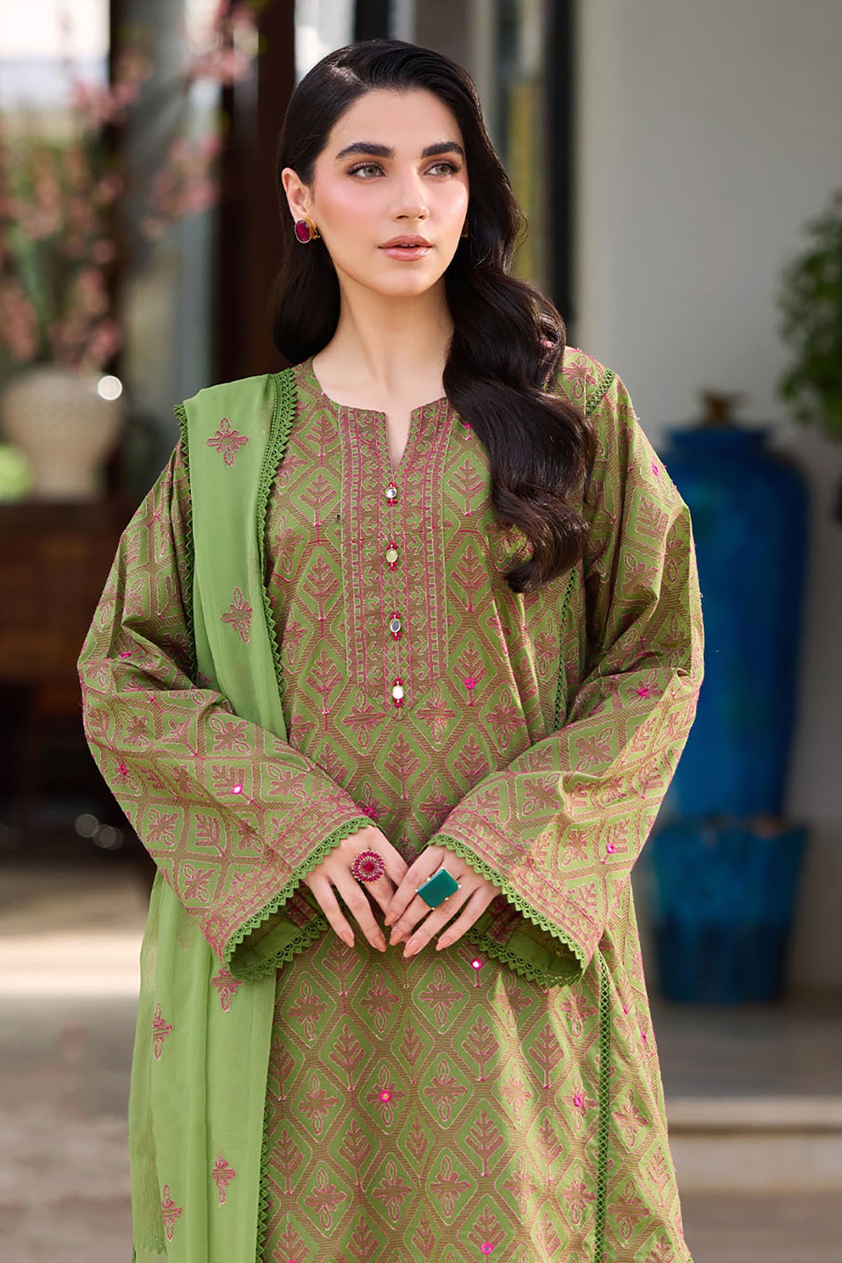 Bareeze Embroidered Lawn 3pc with Embroidered Crinkle Chiffon dupatta- BS2299