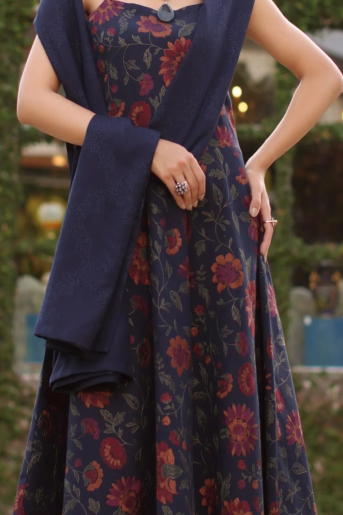 Bareeze 3PC Embroidered Karandi Suit with Embroidered Karandi Shwal - BS2318