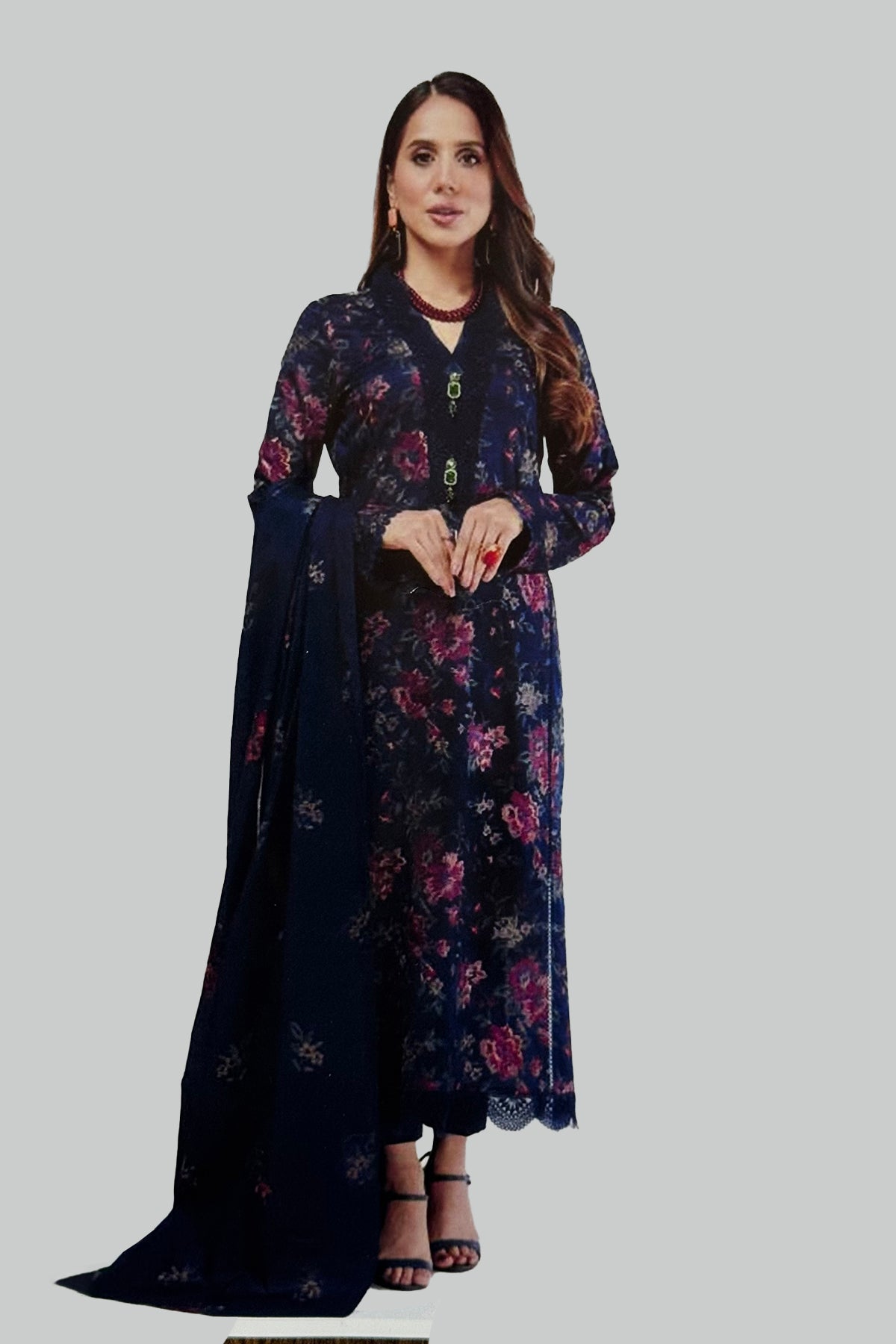 Bareeze 3PC Embroidered Lawn Suit with Embroidered chiffon Dupatta -BS2219