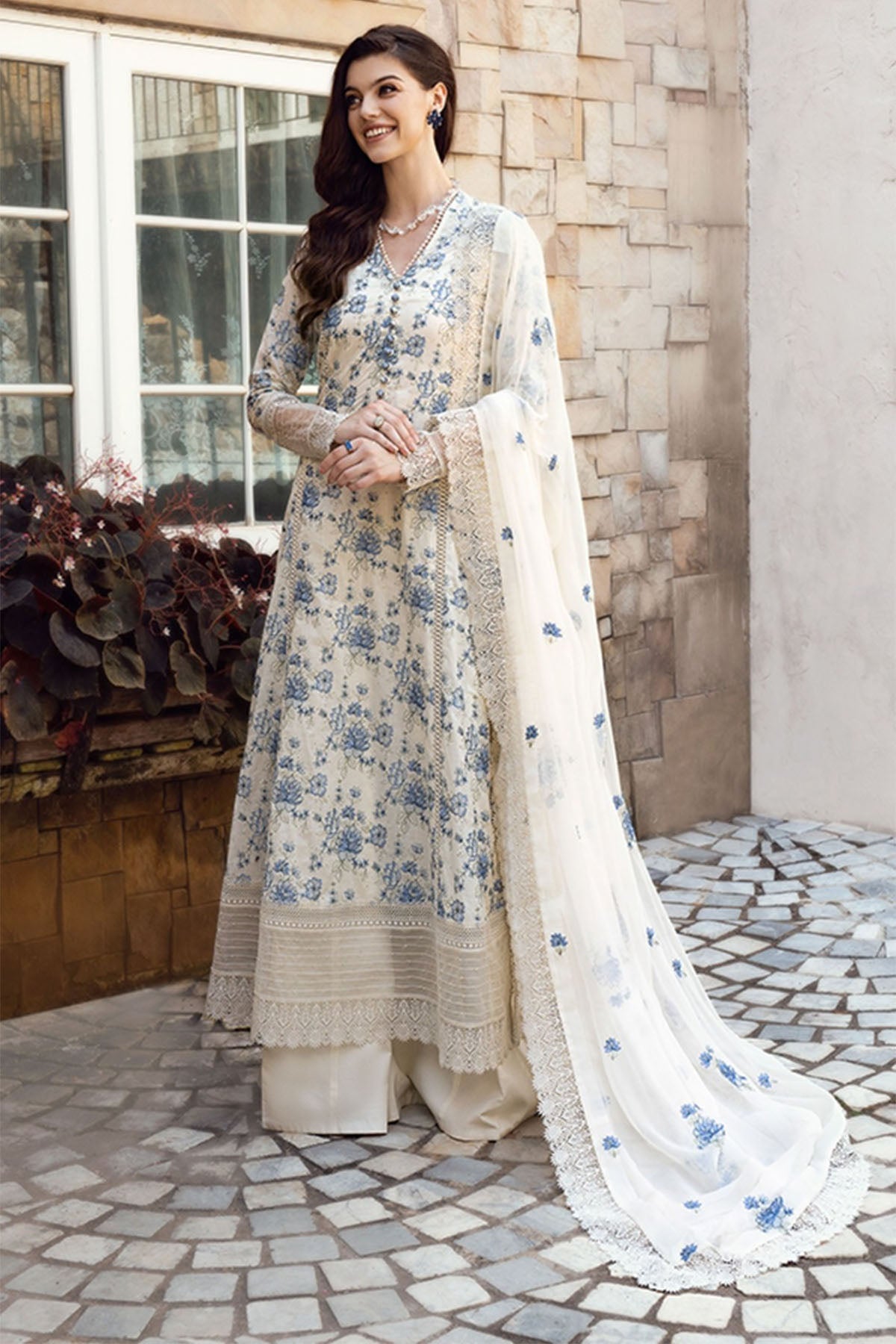 Bareeze Embroidered Lawn 3pc with Embroidered Chiffon Dupatta- BS1997