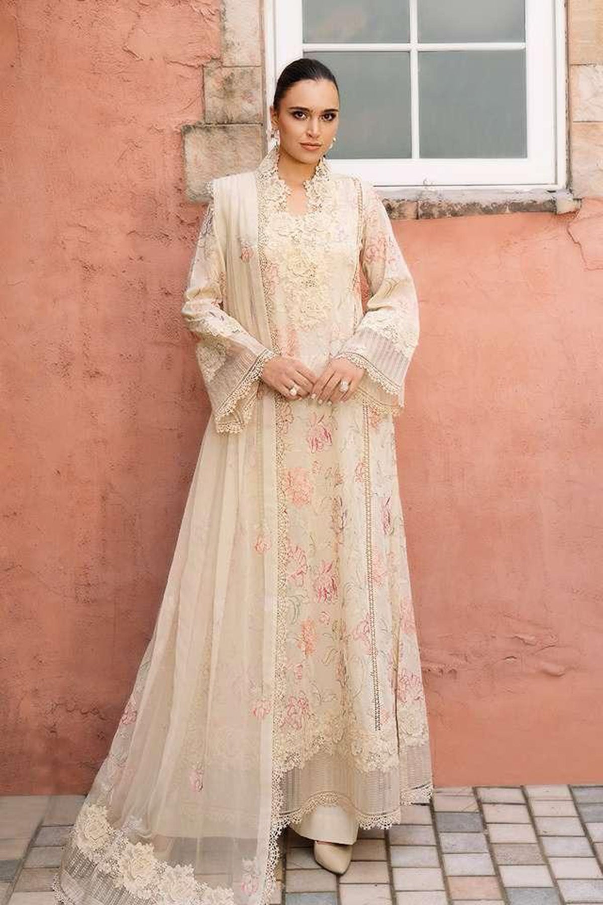 Bareeze Embroidered Lawn 3pc with Embroidered Chiffon Dupatta- BS2021