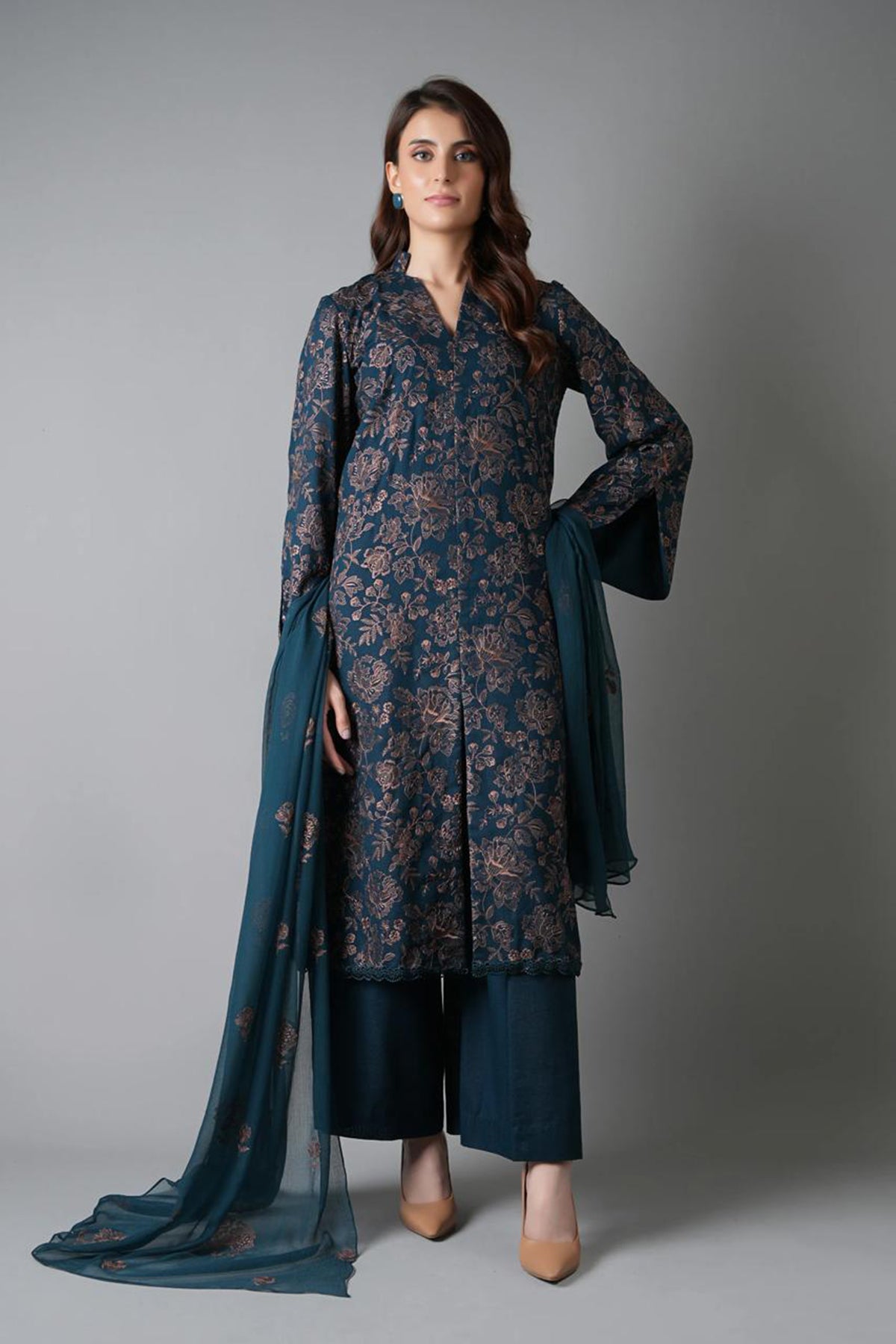 Bareeze 3PC Embroidered Dhanak  Suit with Embroidered Shwal -BS2140
