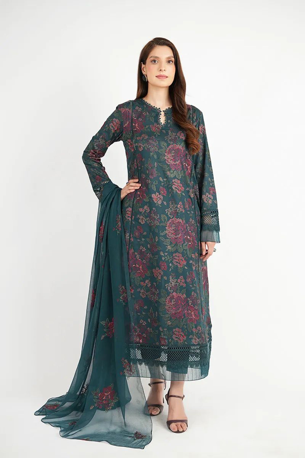 Bareeze 3PC Embroidered Lawn Suit with Embroidered chiffon Dupatta -BS2268