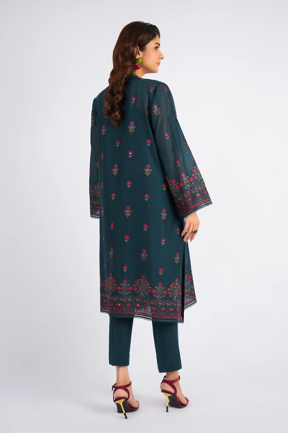 Bareeze 3PC Embroidered Karandi Suit with Embroidered Karandi Shwal -BS2310
