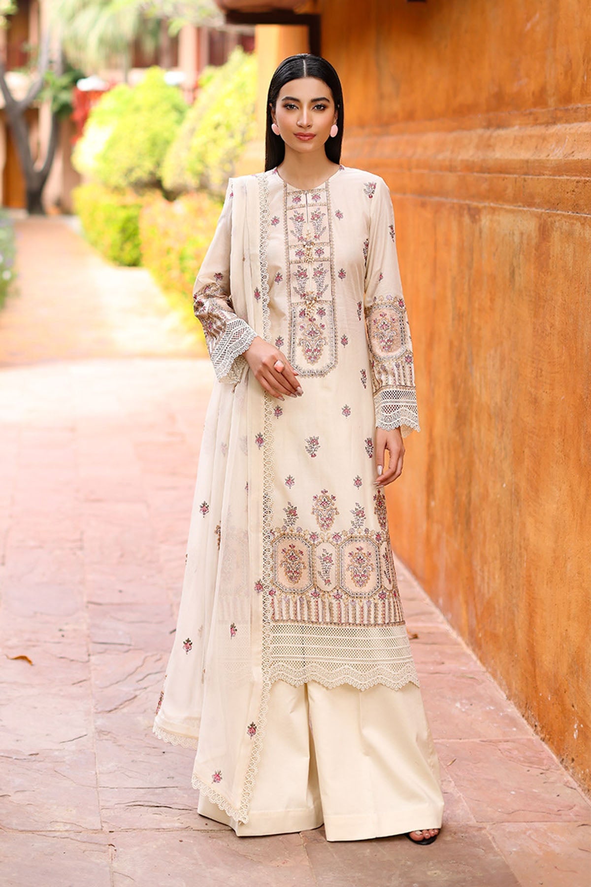 Bareeze Embroidered Lawn 3pc with Embroidered Chiffon Dupatta - BS1859